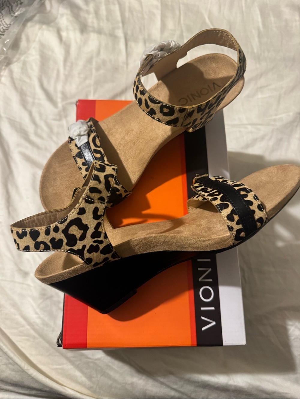 Vionic Leopard Print Slingback Sandals - Tan & Black - Picture 3 of 4